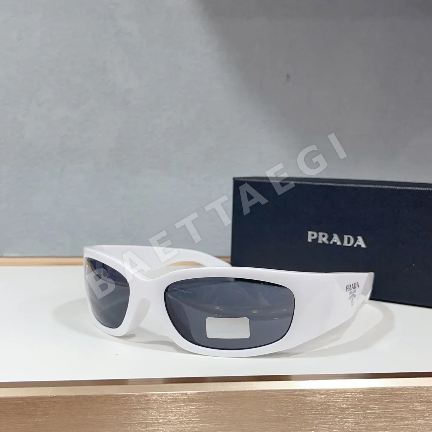 프라다 선글라스 74345 Prada Sunglasses 상세 이미지 3