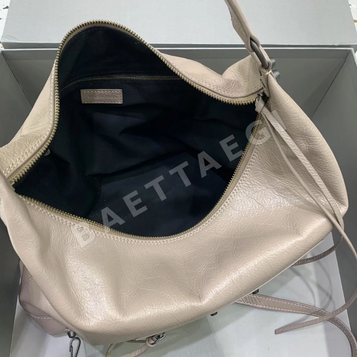 발렌시아가 뉴 루 시티 라지 호보백 상세 이미지 7