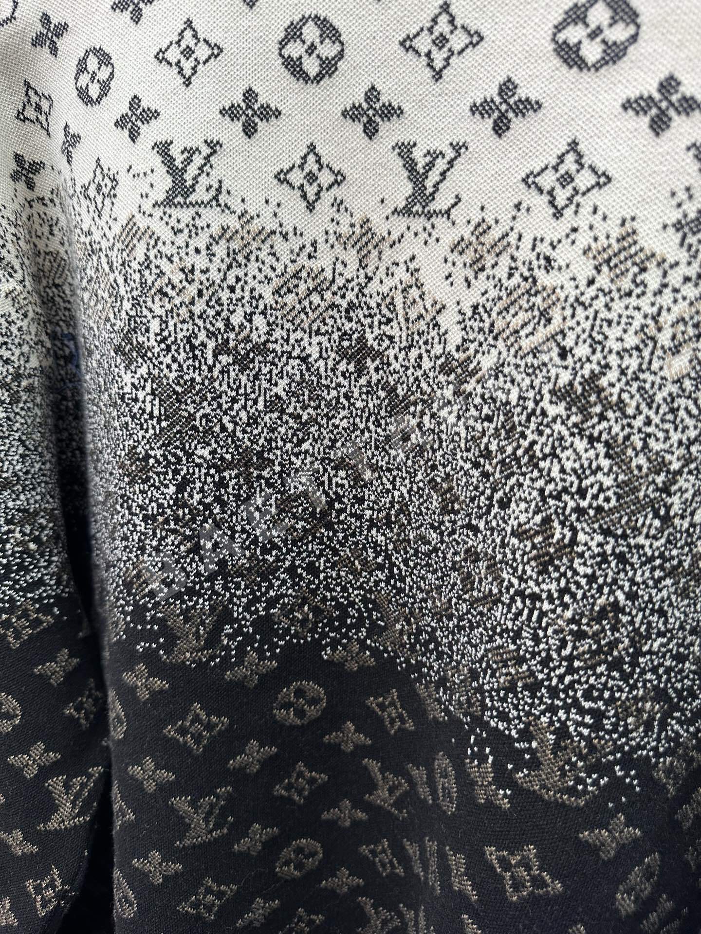 루이비통 로고 모노그램 오버핏 워싱 남성 맨투맨 레플리카 46297 Louis Vuitton 상세 이미지 9