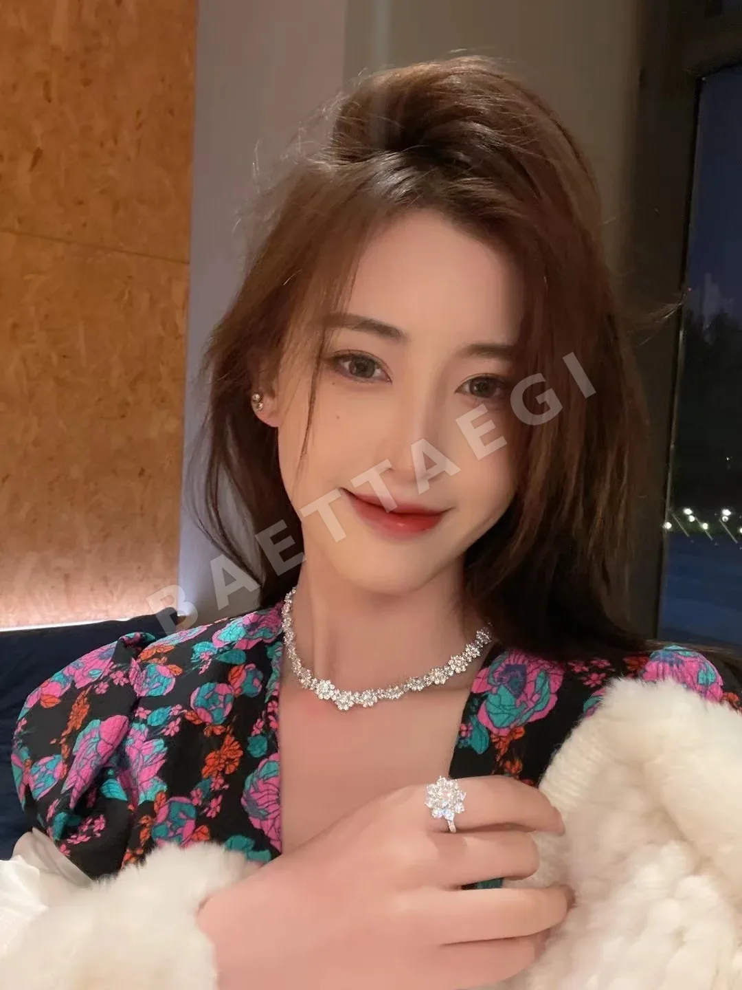 해리윈스턴 해바라기 디자인 목걸이 상세 이미지 3