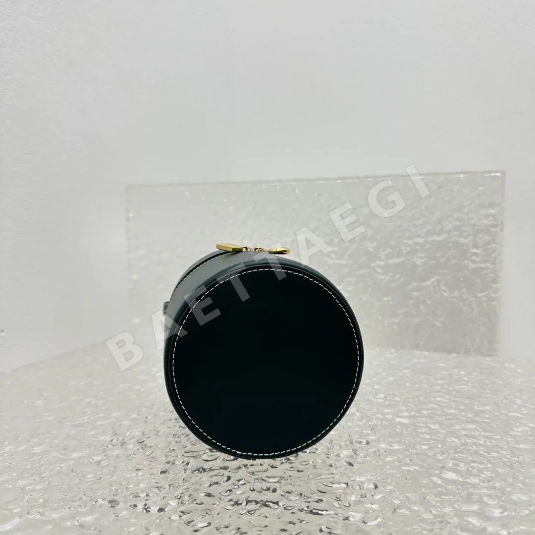 로로피아나 카프스킨 버킷백 그린 상세 이미지 5