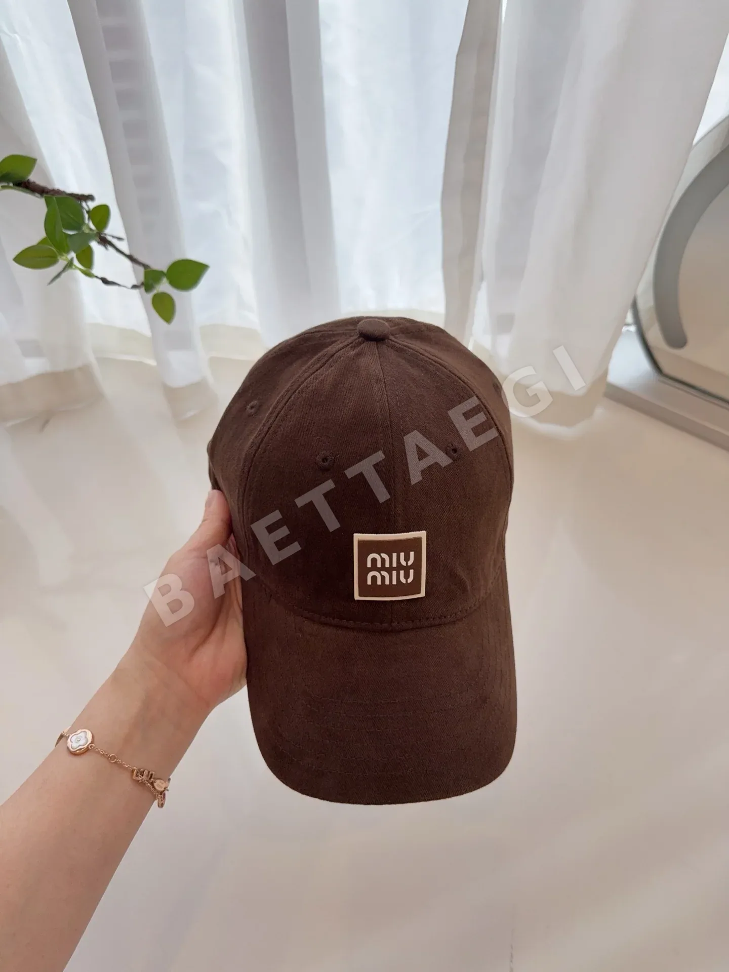 미우미우 모자 81342 Miu Miu Cap 상세 이미지 2