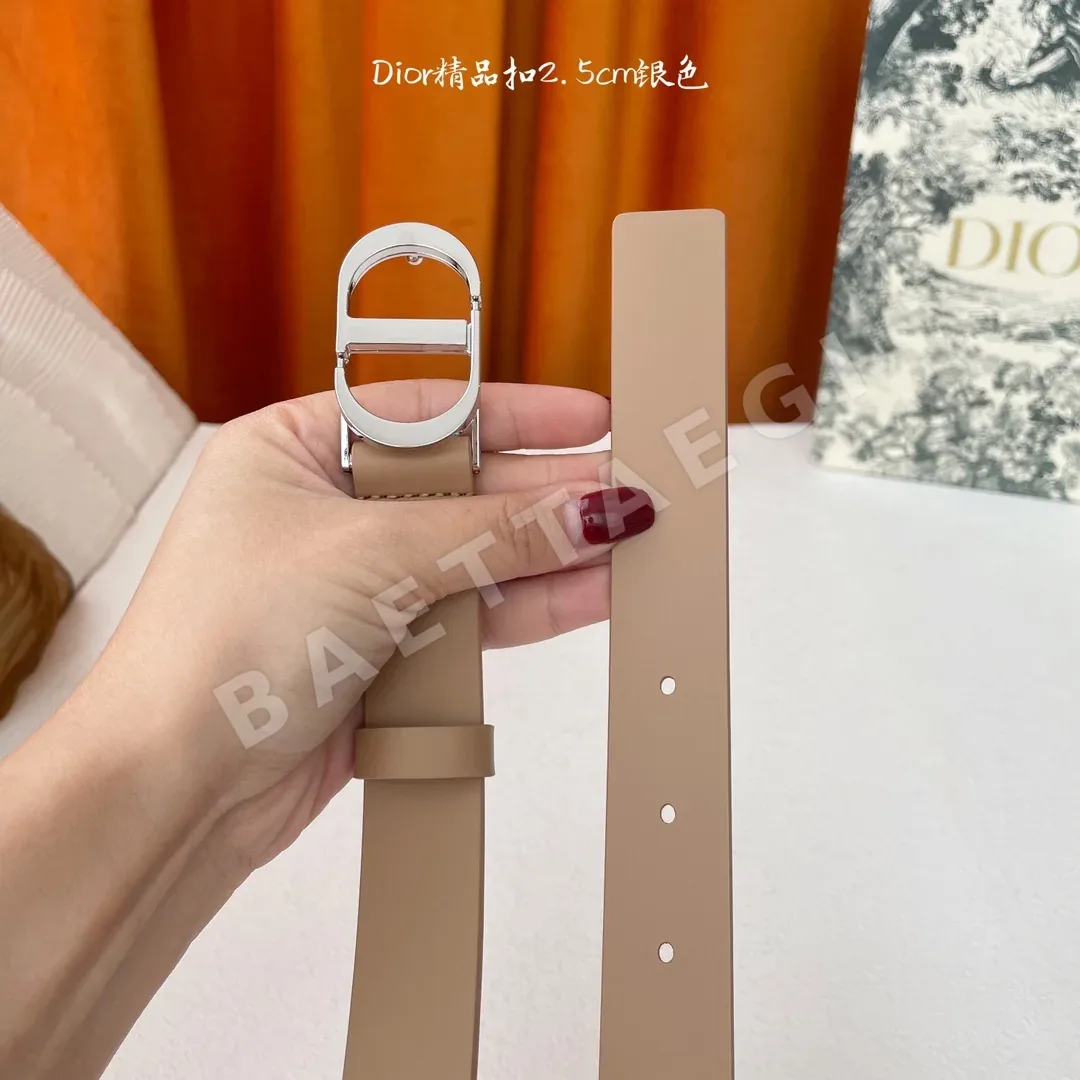 디올 카프스킨 골드 CD 버클 벨트 상세 이미지 4