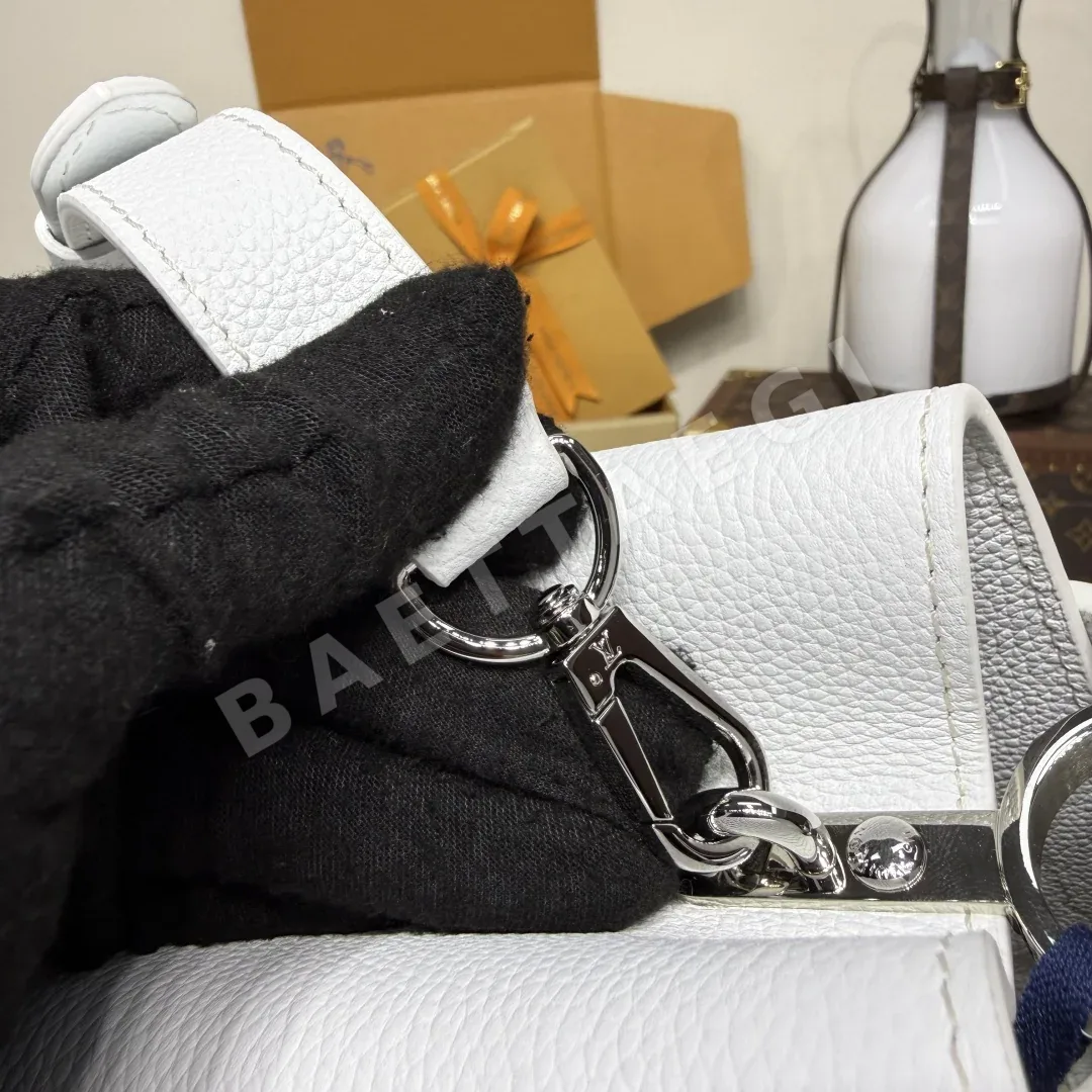 루이비통 카프시뉴 BB 핸드백 M25934 상세 이미지 8