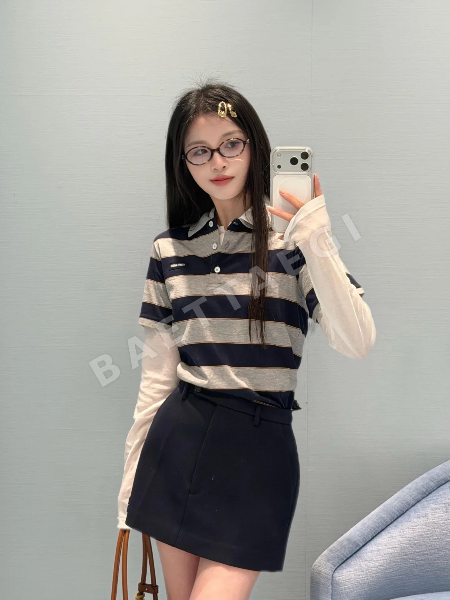 미우미우 여성 반팔 52857