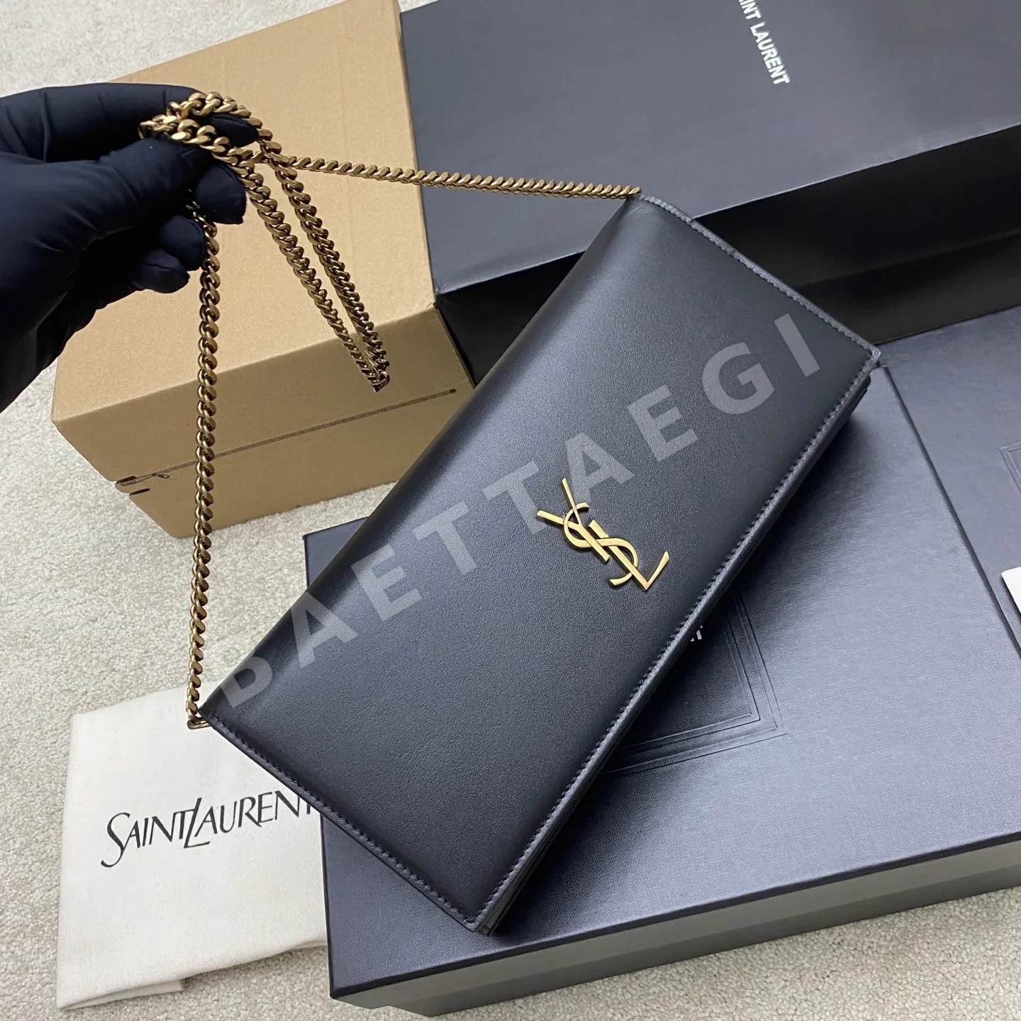 생로랑 YSL 메탈 로고 체인 숄더백 상세 이미지 6