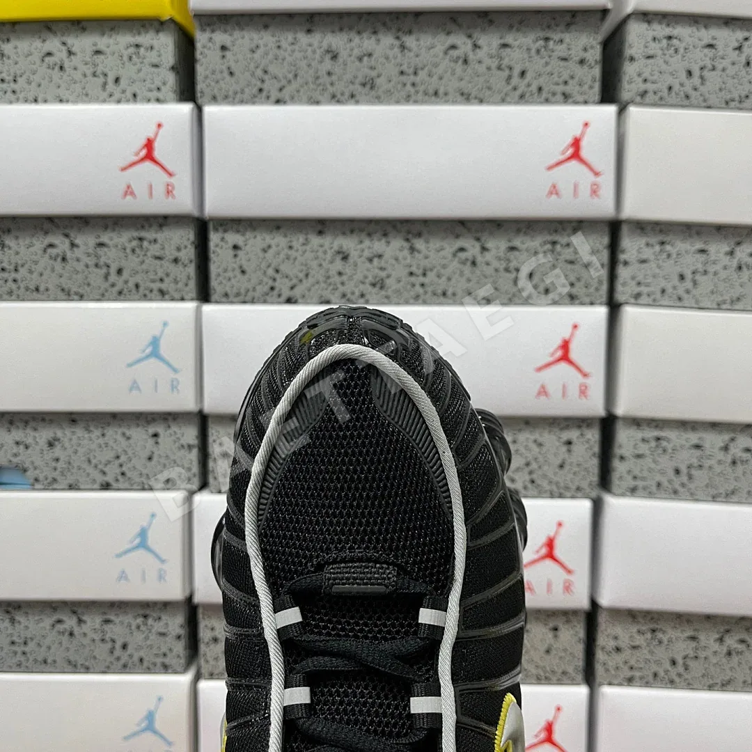 나이키 [MAX] 샥스 TL CN0151-002 201237 Nike Shox TL Black Dynamic Yellow Metallic 상세 이미지 6
