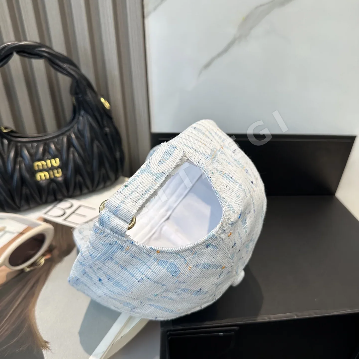 디올 미니멀 베이스볼 캡 상세 이미지 3