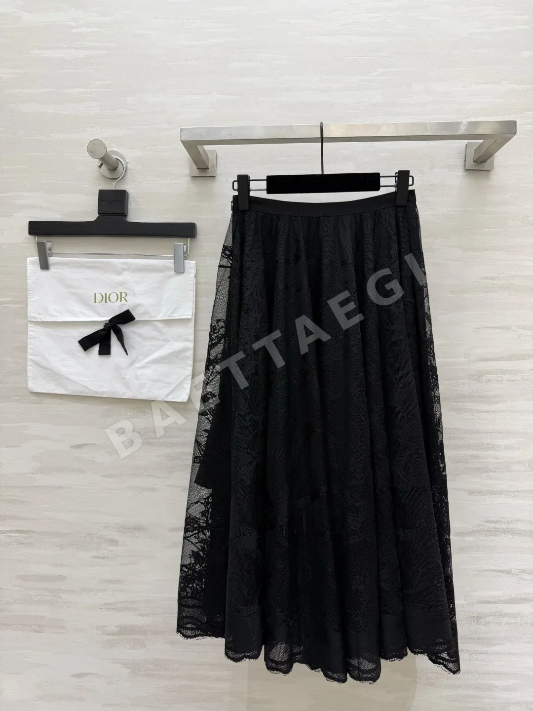 디올 헤비 자수 레이스 메시 스커트 상세 이미지 8