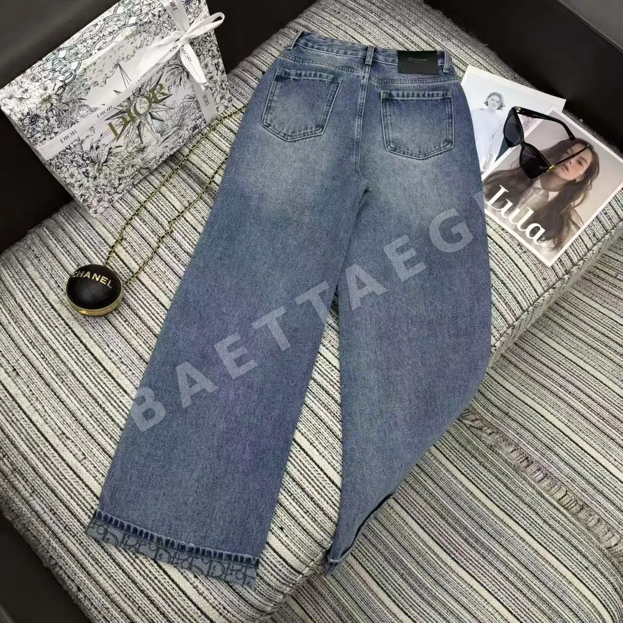 디올 모노그램 허리 가방 포인트 와이드 레그 데님 바지 상세 이미지 8