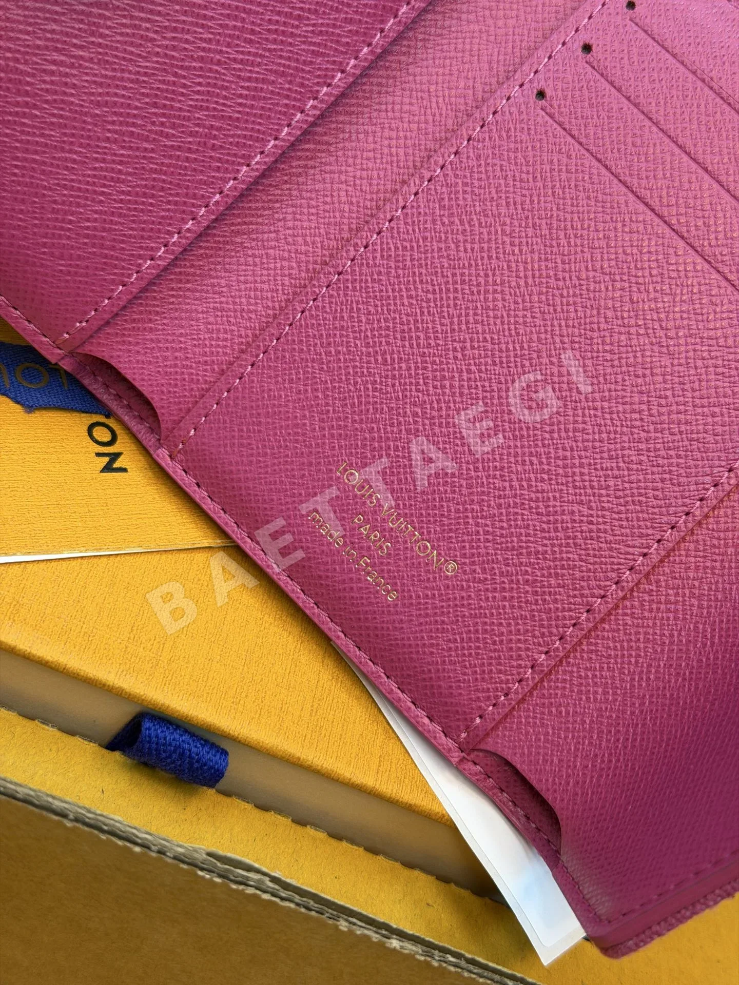 루이비통 퓨시아 데님 삼중 접이식 지갑 M27707 상세 이미지 7