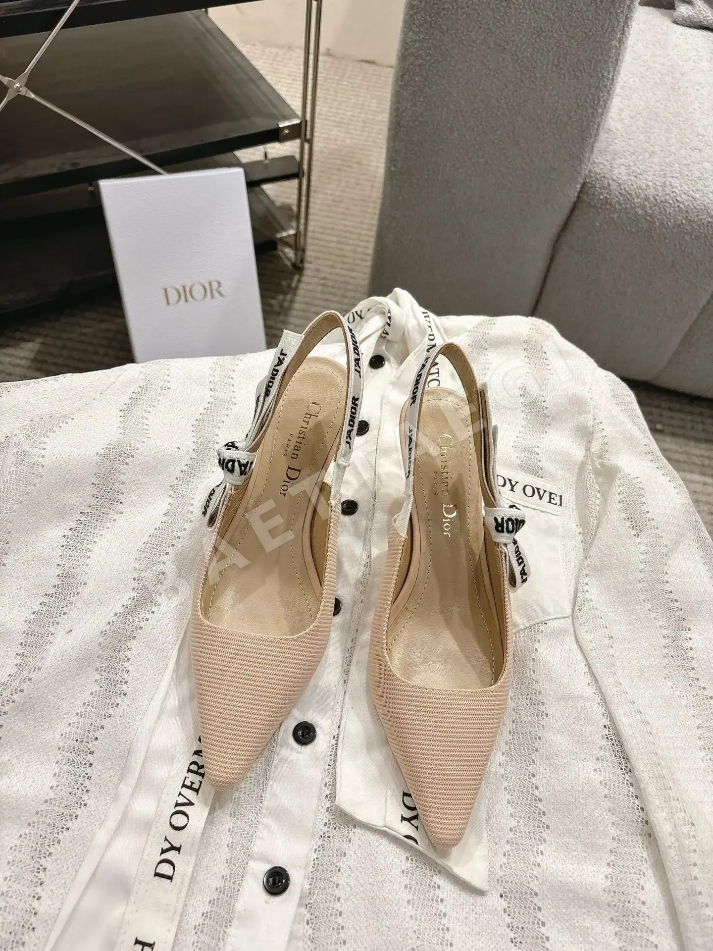 디올 리본 디테일 키튼힐 신발 98785