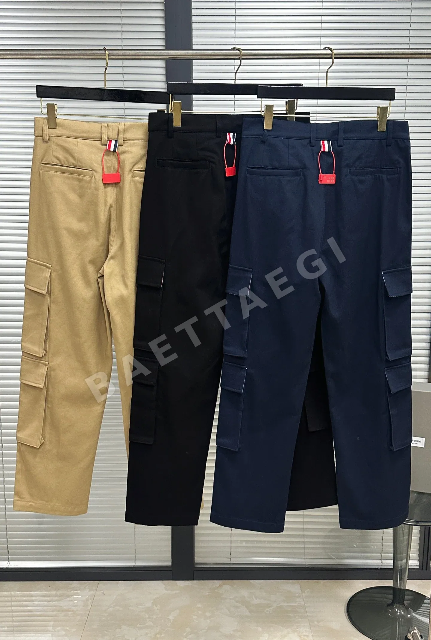 톰브라운 워싱 블랙 네이비 블루 남성 바지 레플리카 46716 Thom Browne 상세 이미지 3
