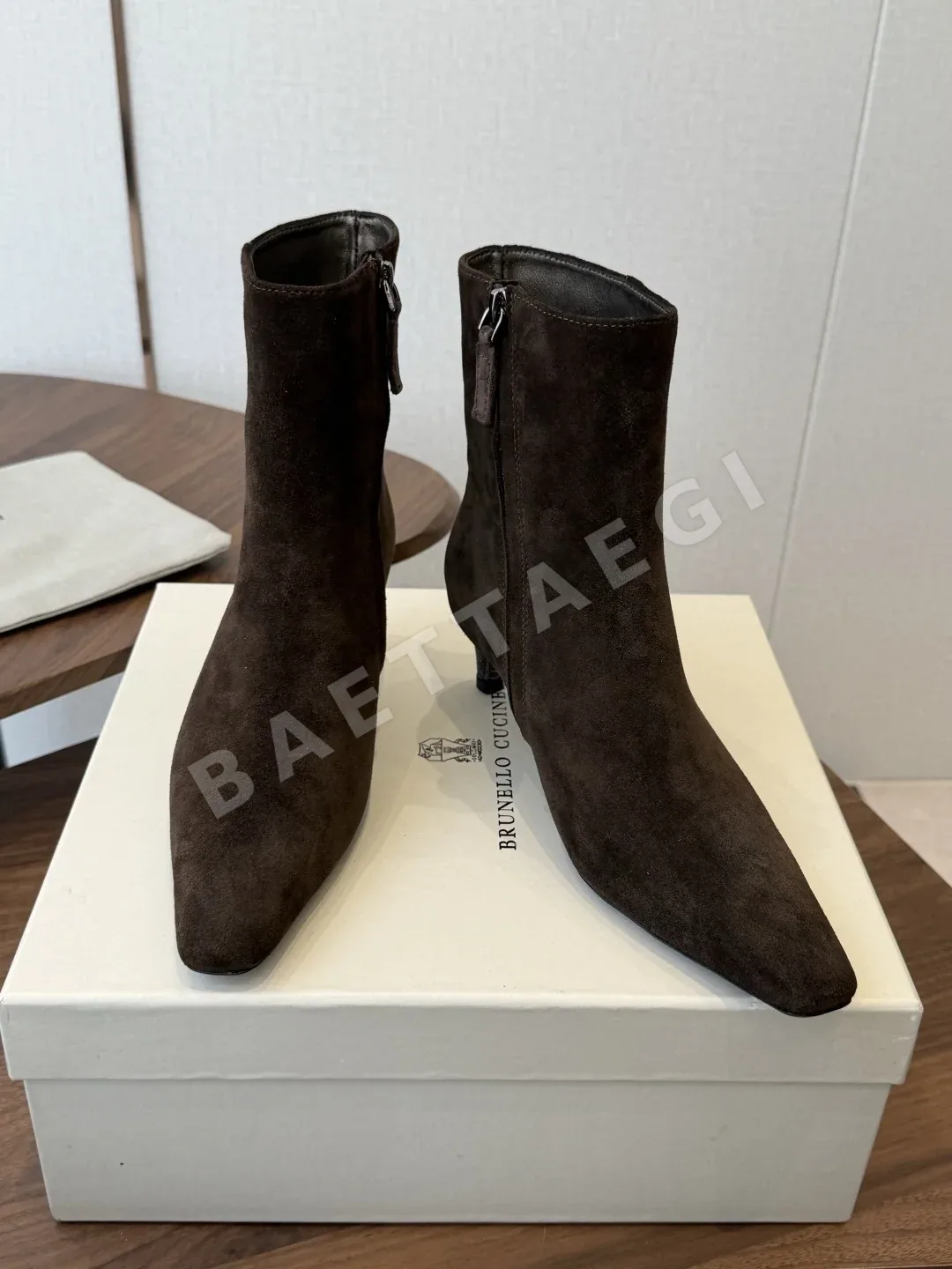 브루넬로쿠치넬리 미드카프 스틸레토 힐 부츠 상세 이미지 4
