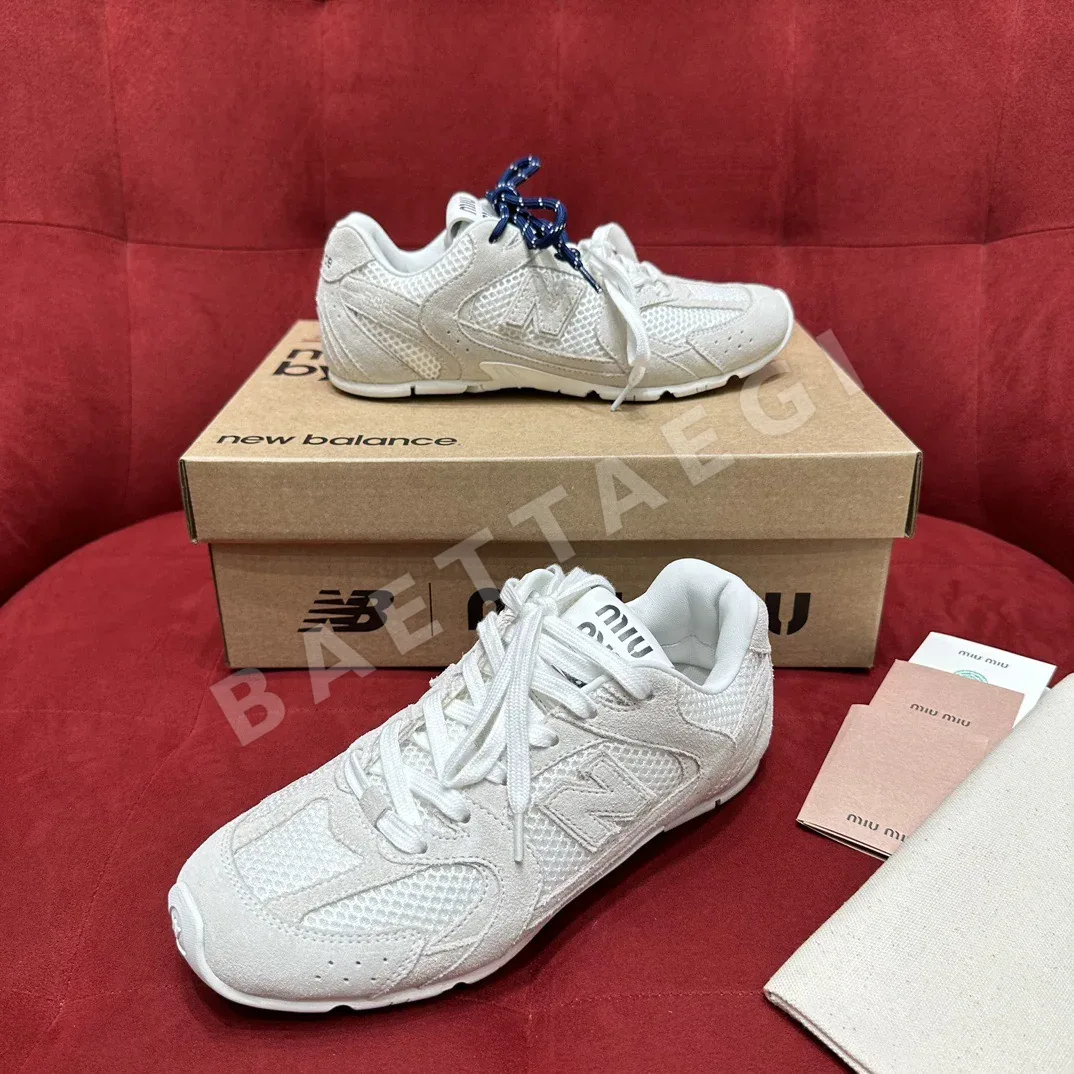 로에베 스니커즈 186983