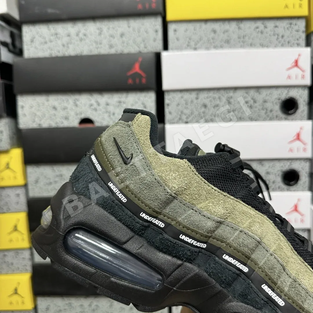 나이키 [GX] 에어 맥스 95 SP IB4523-200 201318 Nike Air Max 95 SP Undefeated Geo La Brea 상세 이미지 6