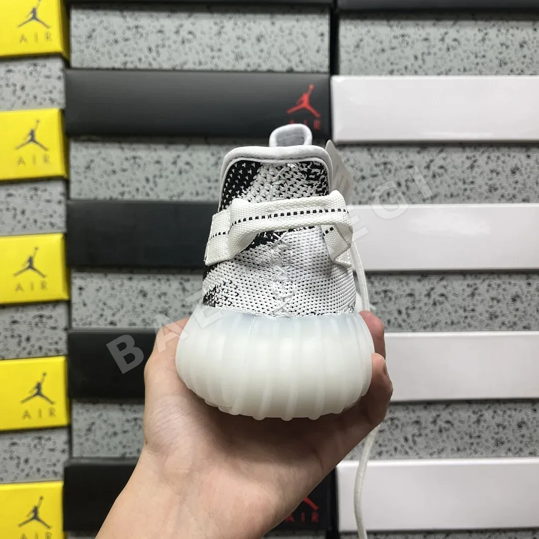 아디다스 [R] 이지 부스트 350 V2 CP9654 200741 Adidas Yeezy Boost 350 V2 상세 이미지 8