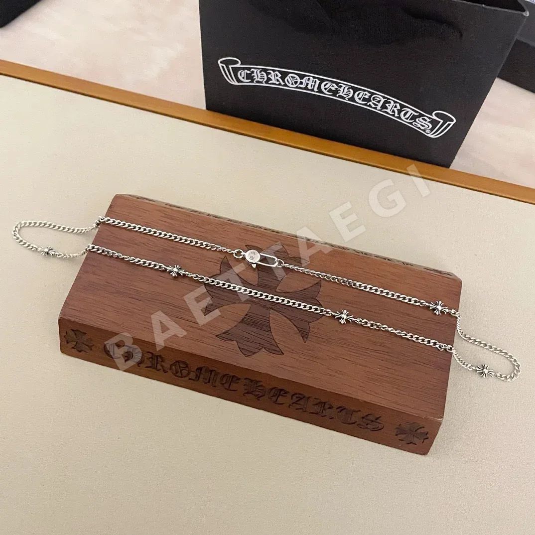 크롬하츠 크로스 엠보스 목걸이 상세 이미지 3