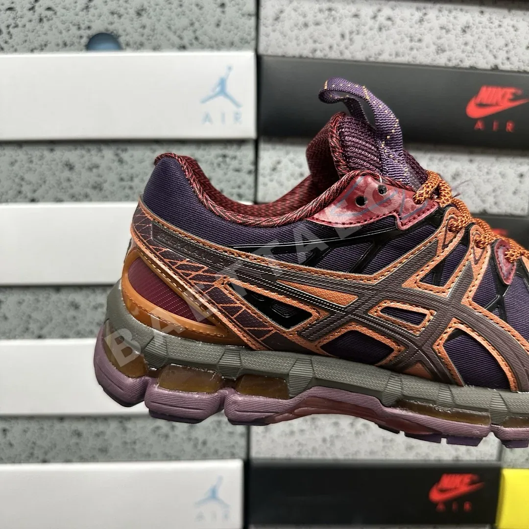 아식스 [KO] 1203A664-500 200436 Asics UB10-S Gel-Kayano 20 Kiko Kostadinov Plum 상세 이미지 2