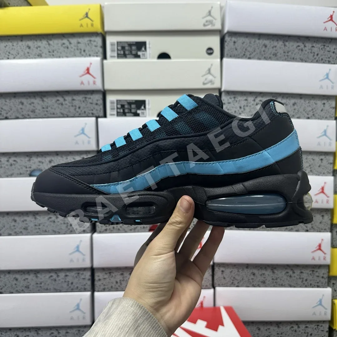 나이키 [XY] 에어 맥스 95 OG IB1667-001 201330 Nike Air Max 95 OG Big Bubble Baltic Blue 상세 이미지 4