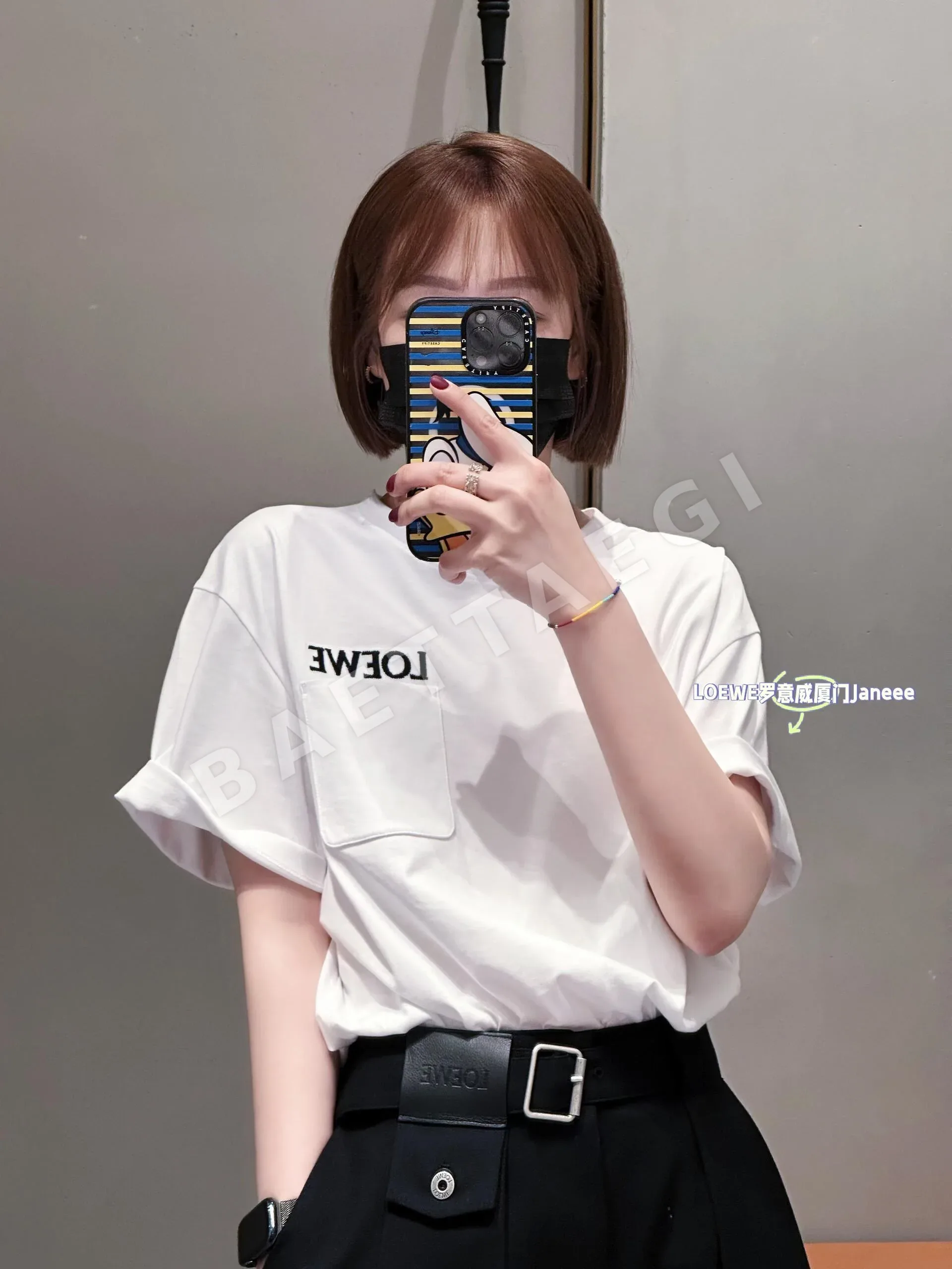 로에베 레터 자수 포켓 크루넥 반팔 티셔츠 상세 이미지 5