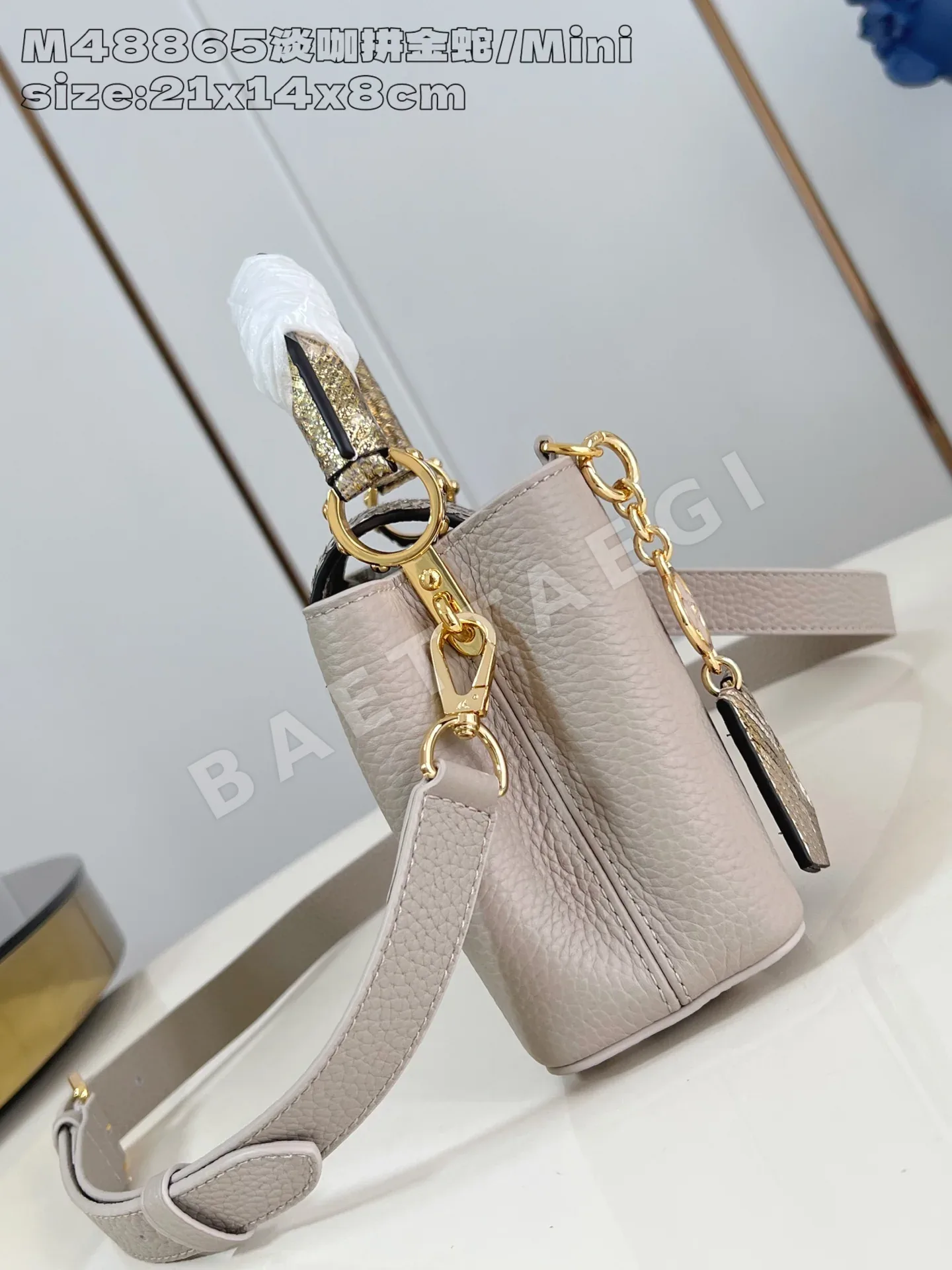 루이비통 카푸신 미니 핸드백 브라운 M48865 상세 이미지 4