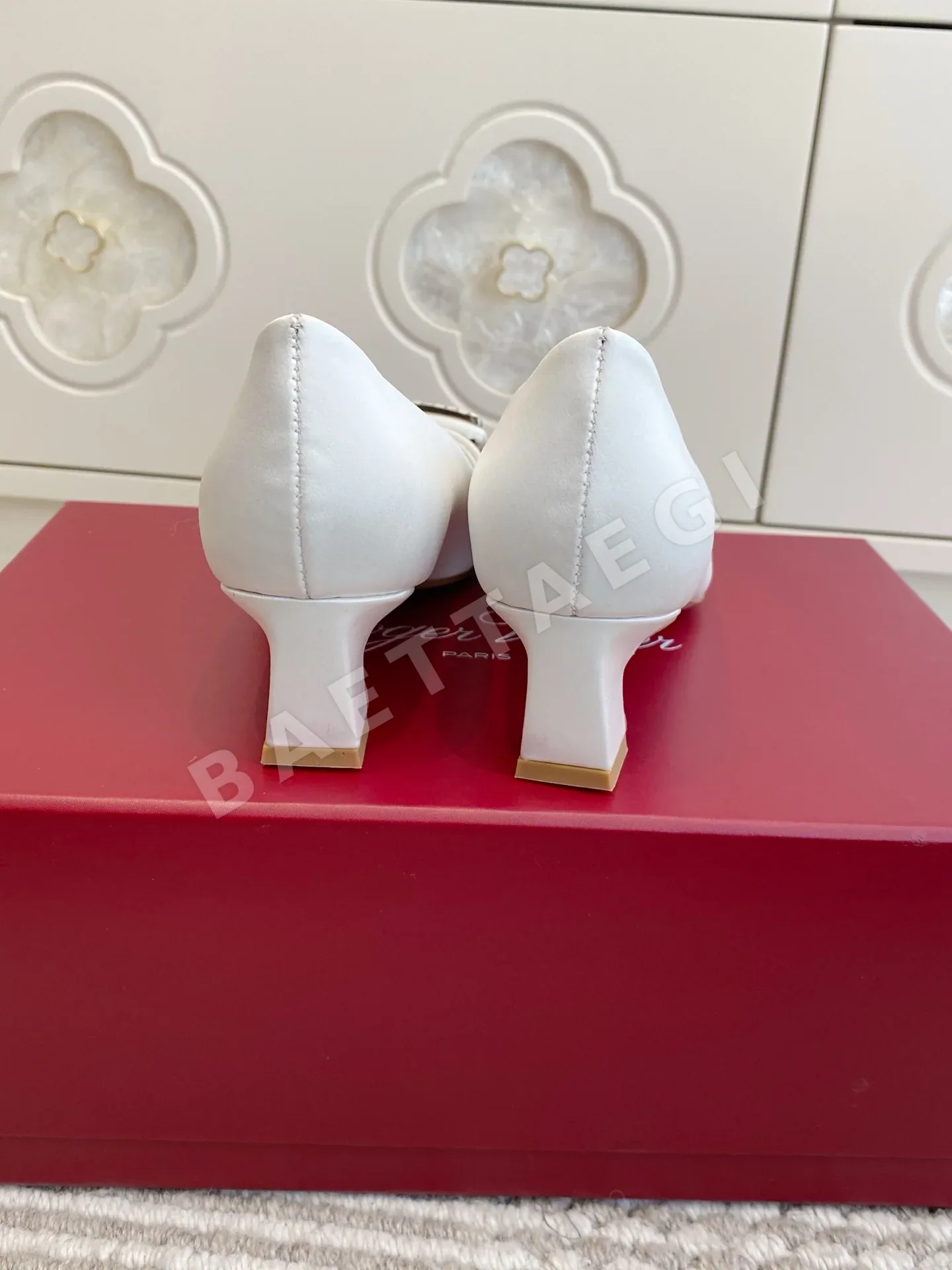 로저비비에 신발 상세 이미지 8