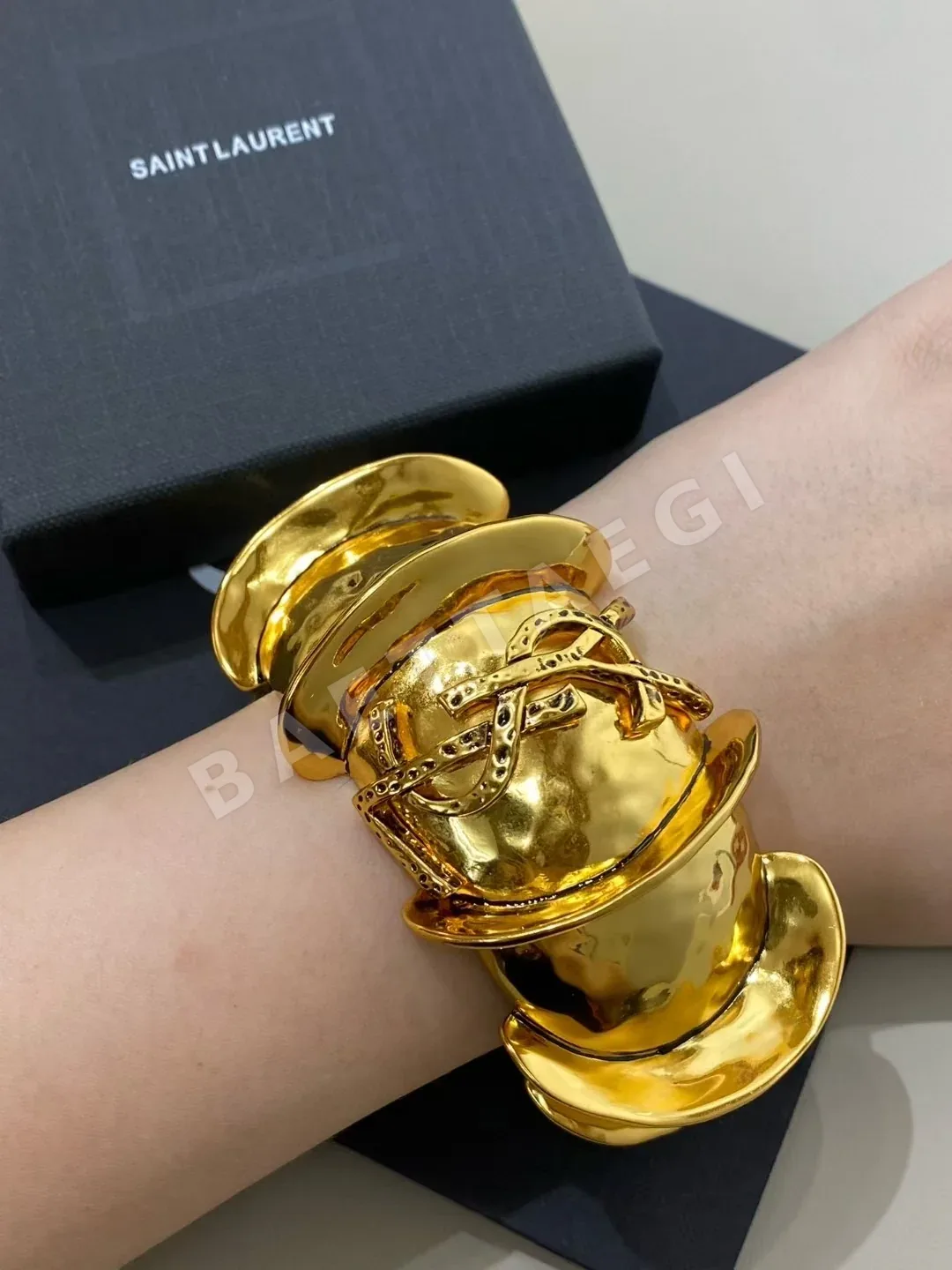 생로랑 팔찌 65677 Saint Laurent Bracelet 상세 이미지 9