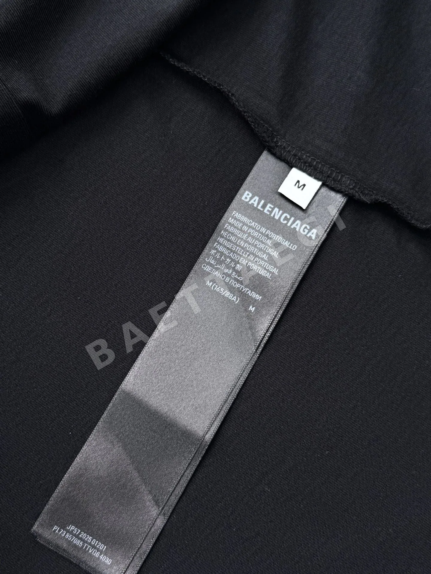 발렌시아가 다크 노틀담 대성당 남성 반팔티셔츠 상세 이미지 9