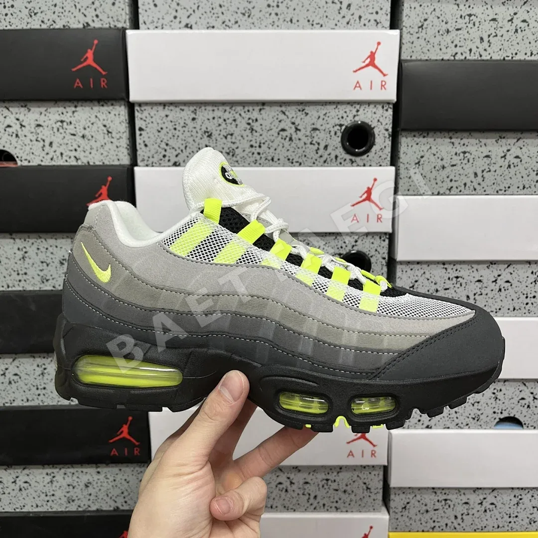 나이키 [GX] 에어 맥스 95 OG 그레이 그린 HM4740-001 201229 Nike Air Max 95 OG Big Bubble Neon 상세 이미지 7