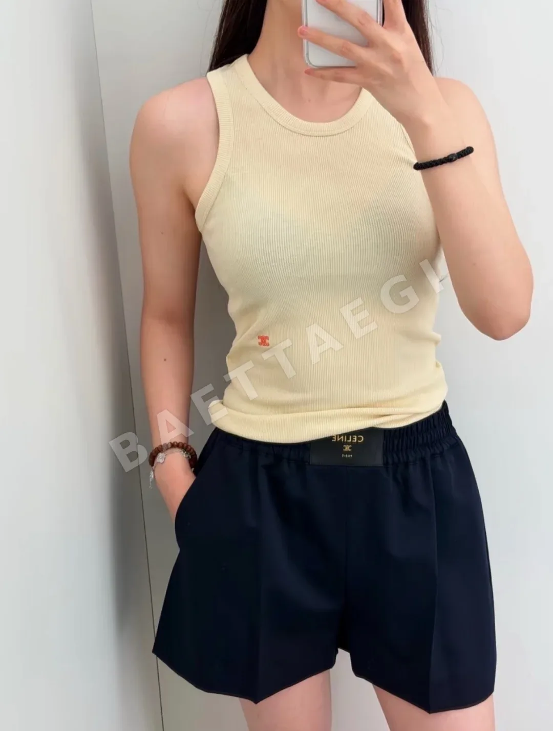 셀린느 개선문 로고 자수 크루넥 민소매 베스트 상세 이미지 3