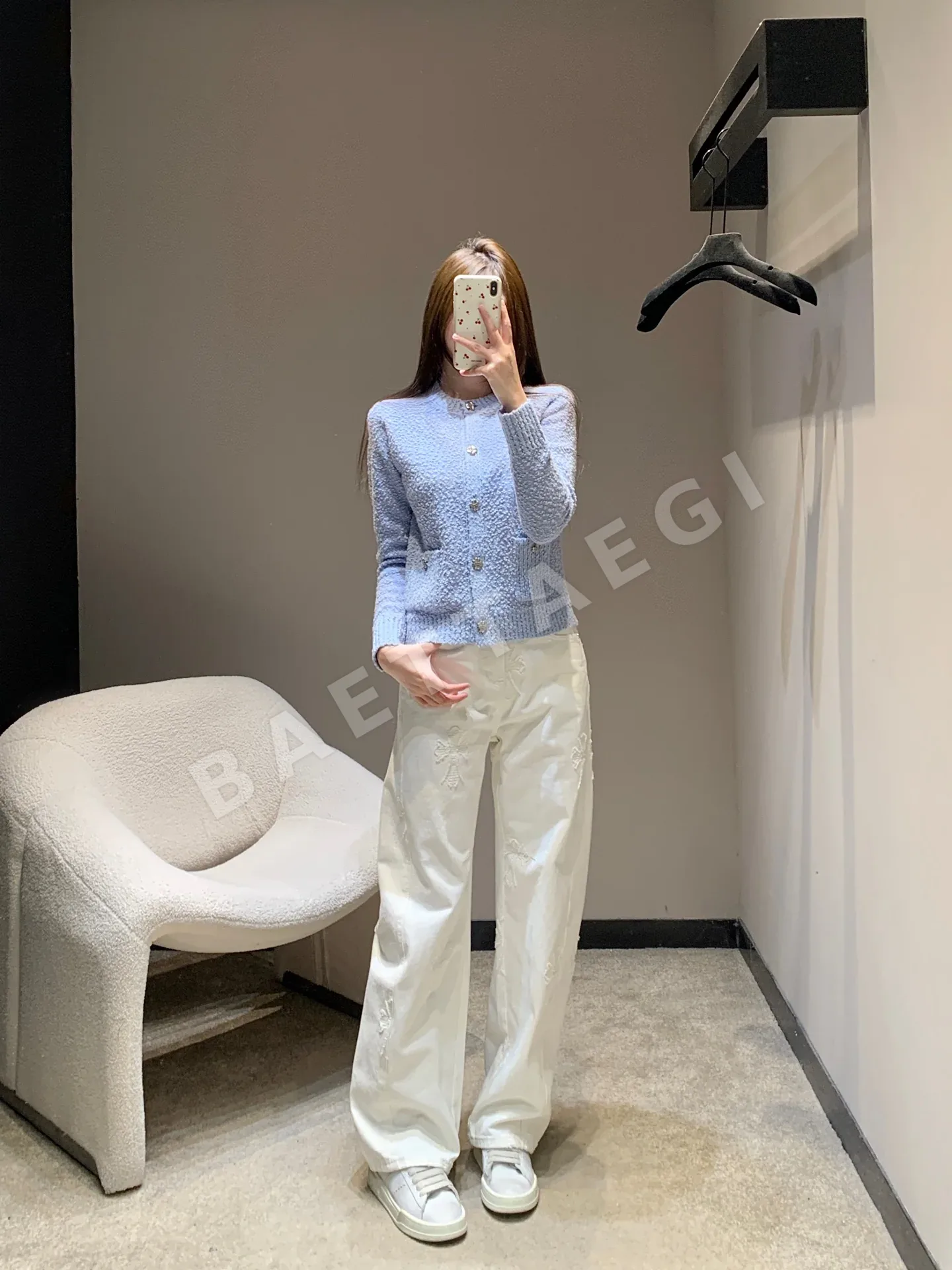 디올 텍스처드 울 크루넥 크롭 가디건 상세 이미지 4