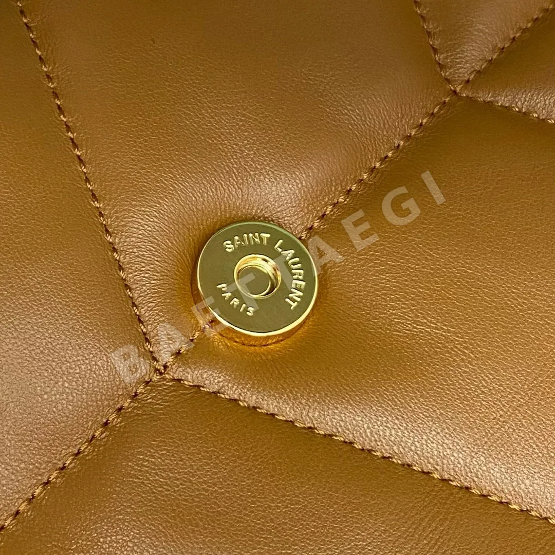생로랑 LOOLOU PUFFER 퀼팅 램스킨 숄더백 상세 이미지 5