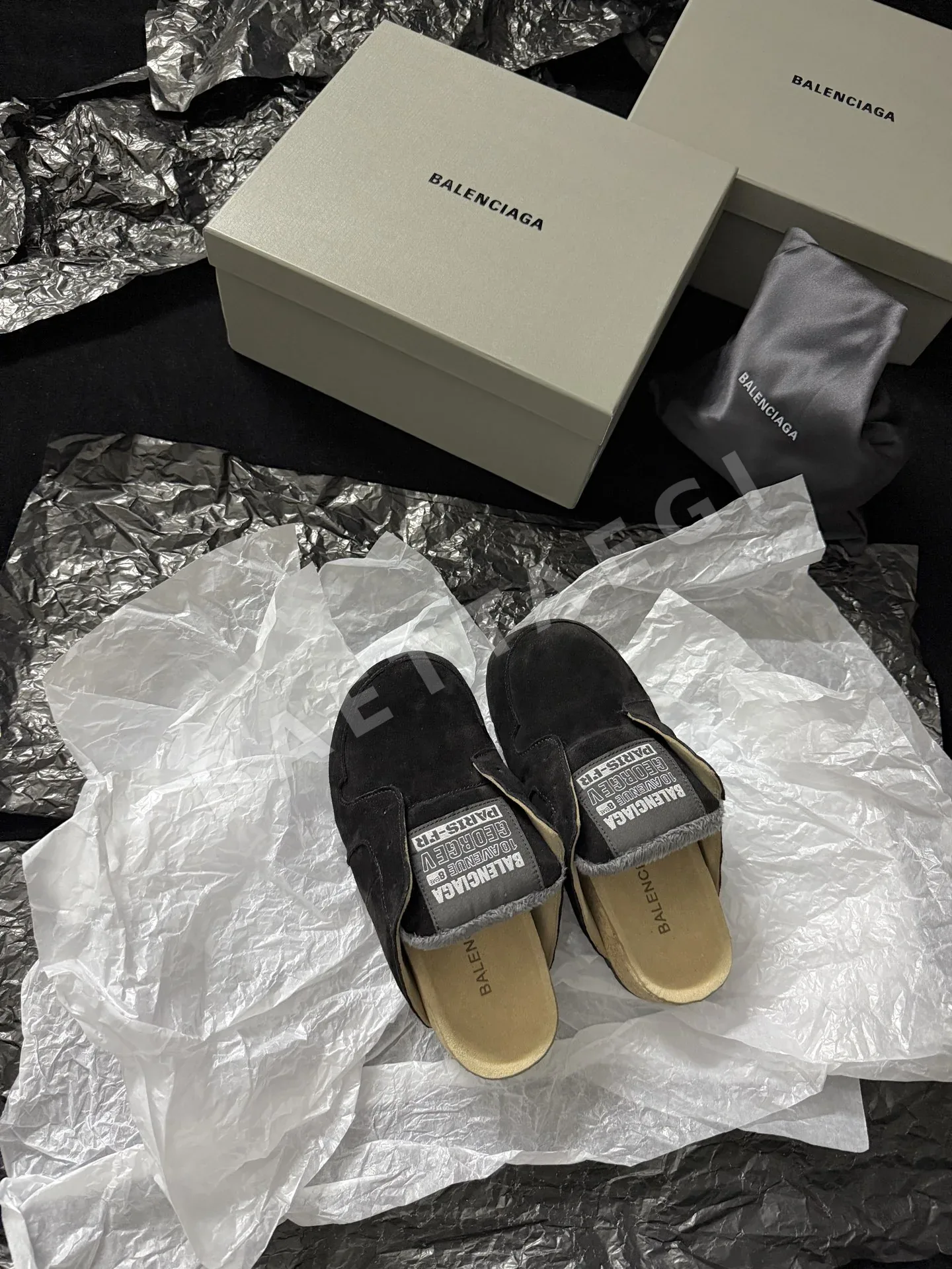 발렌시아가 버켄슈톡 스타일 스웨이드 샌들 75719