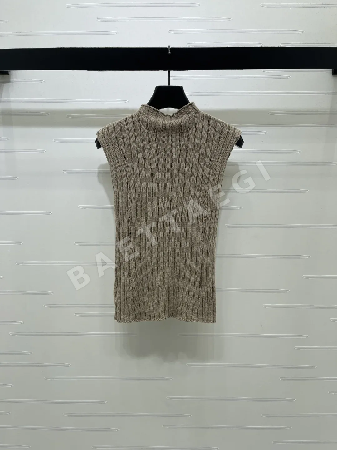 샤넬 스탠드 카라 세로 골지 니트 베스트 상세 이미지 8