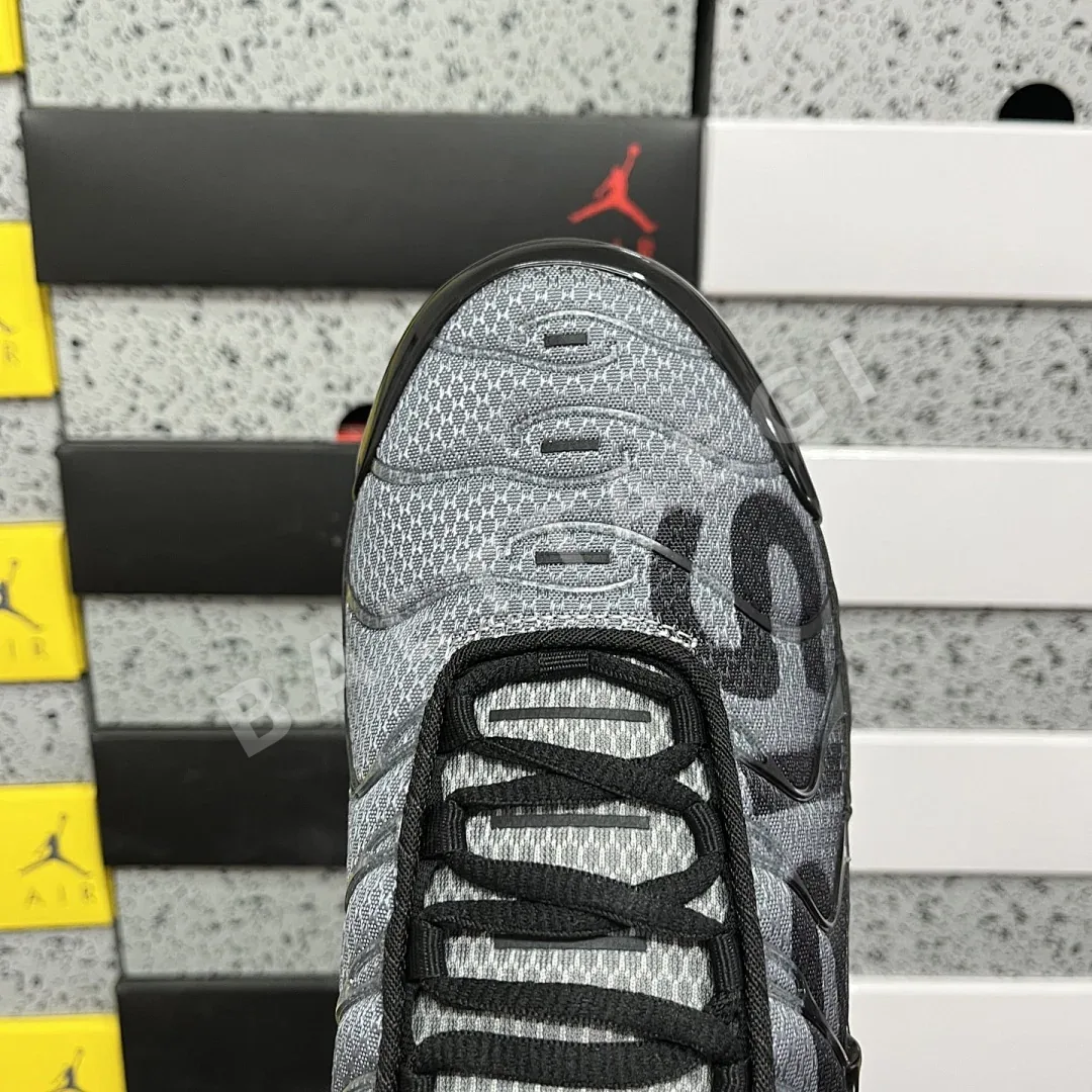나이키 [DF] 에어 맥스 플러스 PSG IB2253-001 201079 Nike Air Max Plus PSG Paris 상세 이미지 6