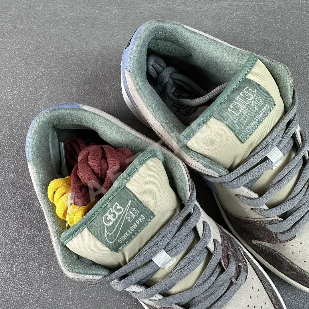 나이키 [TOP/S2] SB 덩크 로우 FN4193-100 200936 Nike SB Dunk Low Crenshaw Skate Club 상세 이미지 7
