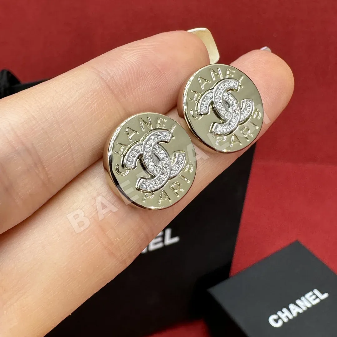 샤넬 골드 코인 버튼 더블 C 귀걸이 178074