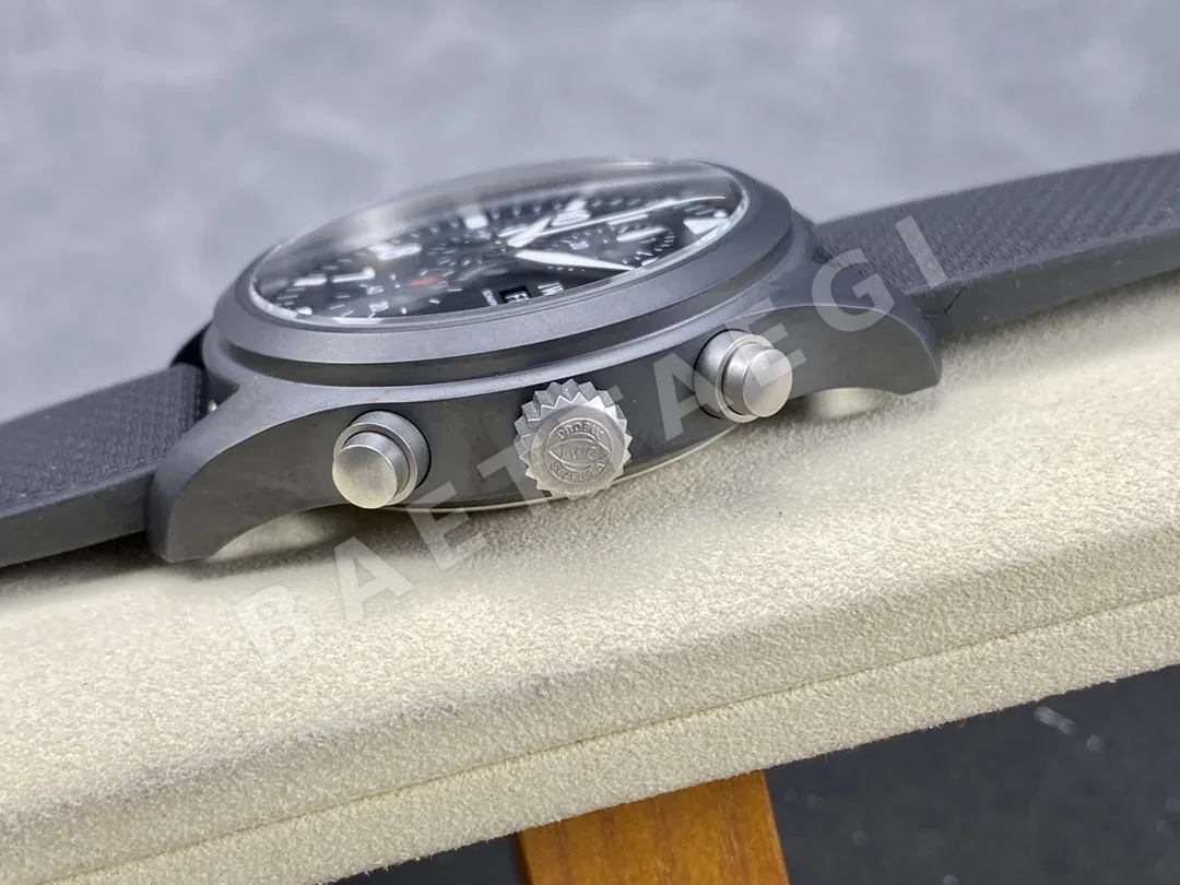 IWC 파일럿 탑건 크로노그래프 블랙 세라믹 시계 상세 이미지 6