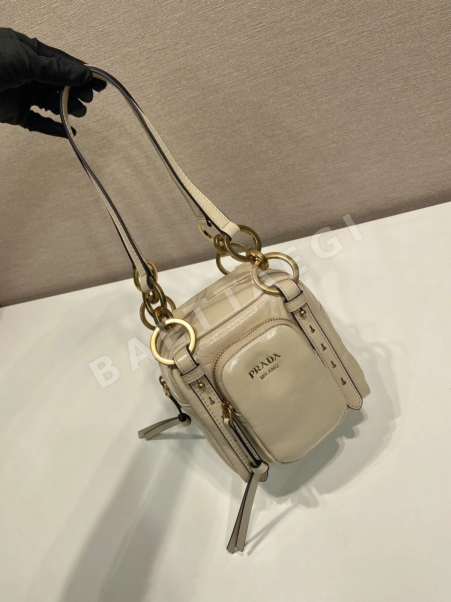 프라다 가방 1BB137 상세 이미지 2
