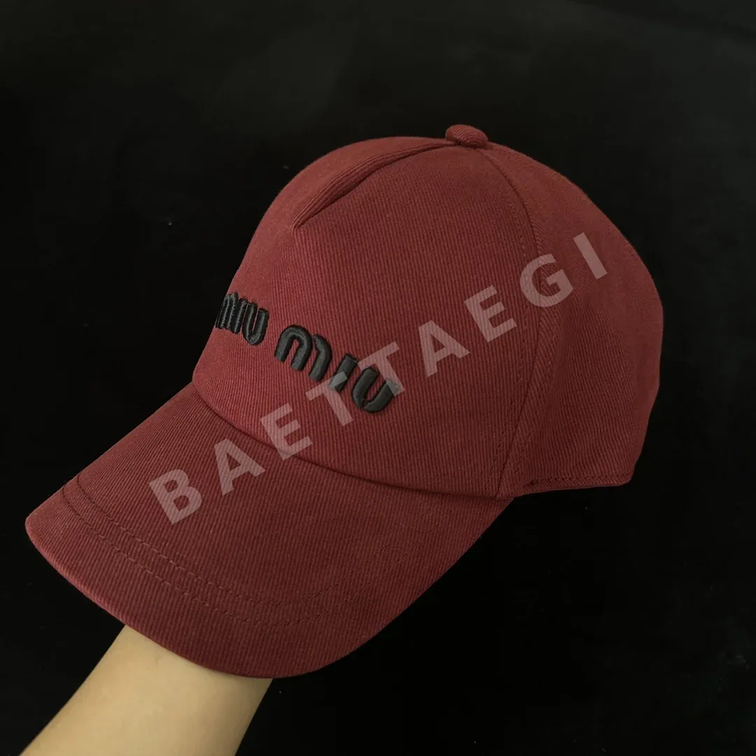미우미우 자수 마룬 야구모자 상세 이미지 6