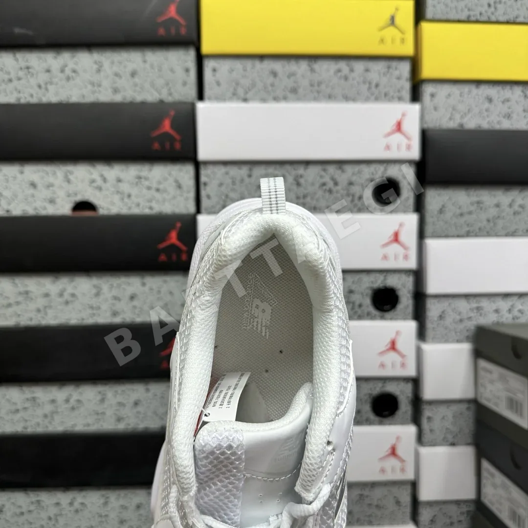 뉴발란스 [WZ] 530 MR530FW1 202048 New Balance 530 White Silver 상세 이미지 9