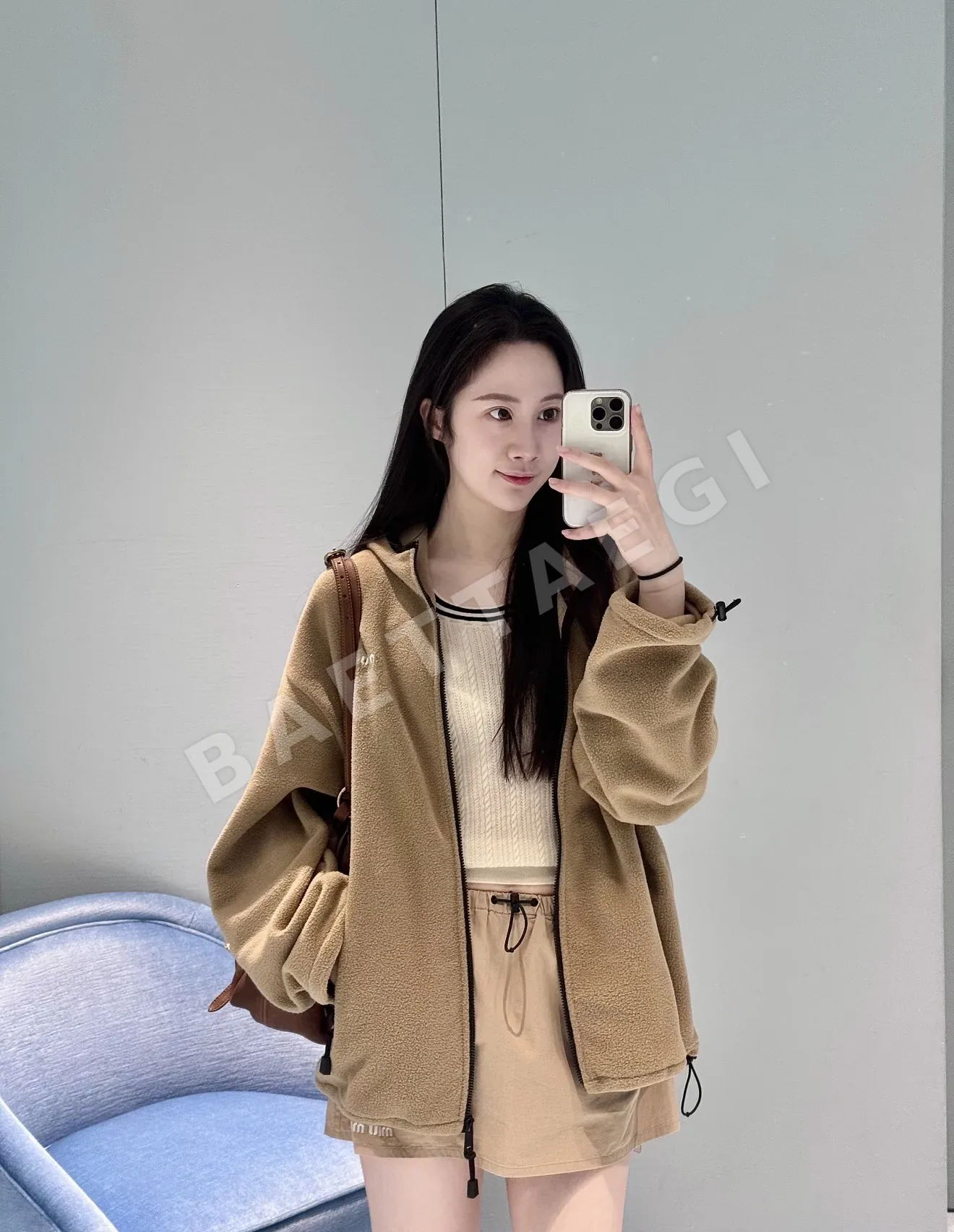 미우미우 그레이 플리스 후드 재킷 상세 이미지 5