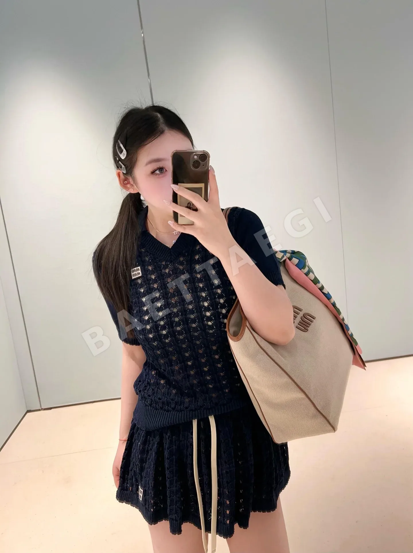 미우미우 여성 반팔 상세 이미지 2