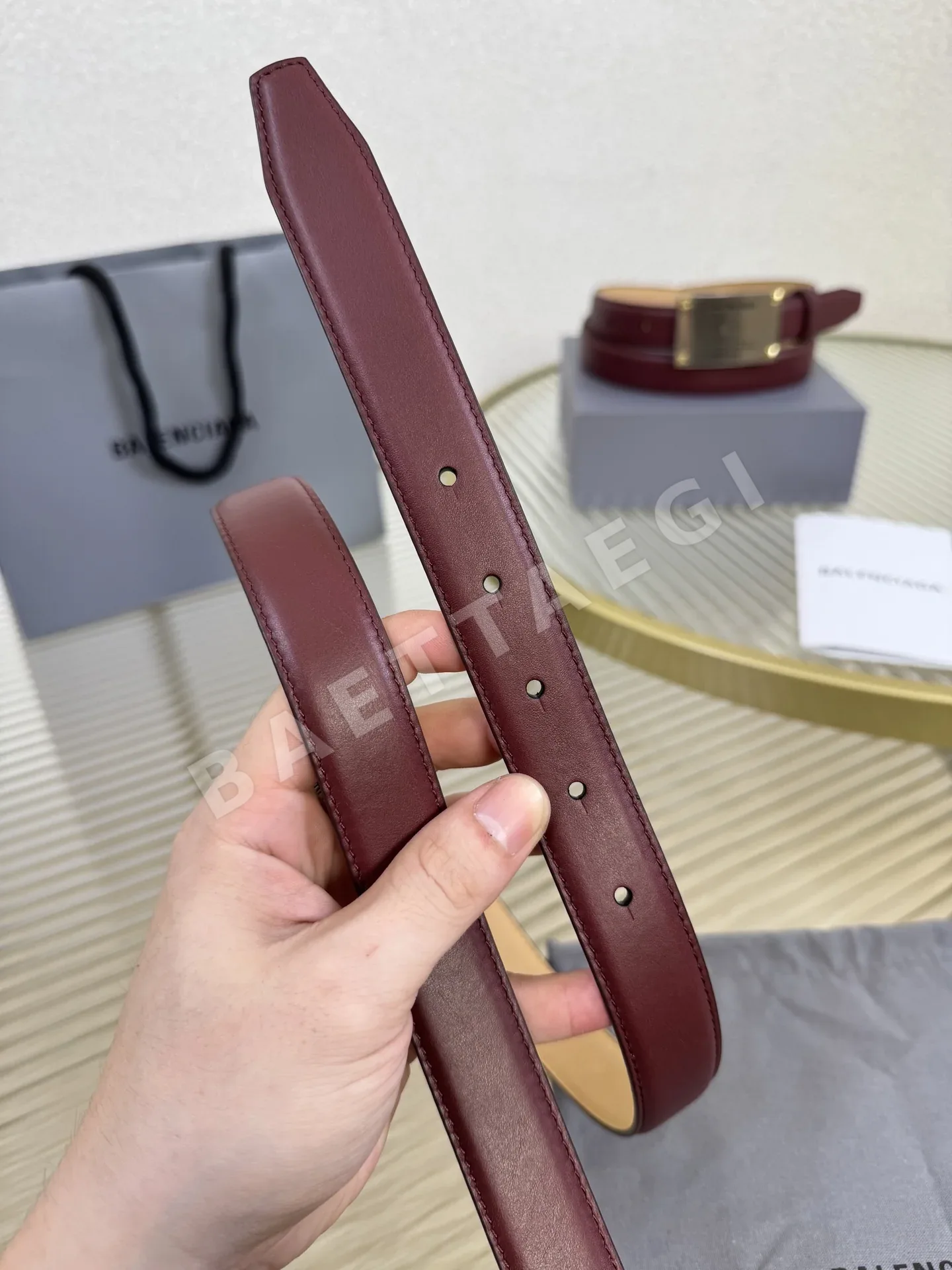 발렌시아가 빈티지 황동 장식 소가죽 벨트 상세 이미지 8