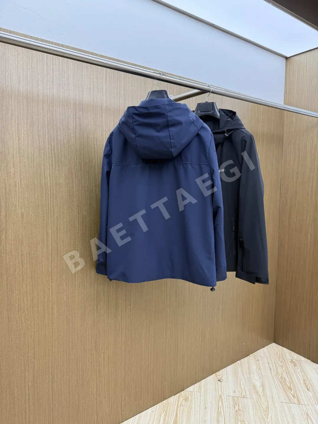 프라다 후드 캐주얼 방풍 방수 남성 자켓 상세 이미지 9