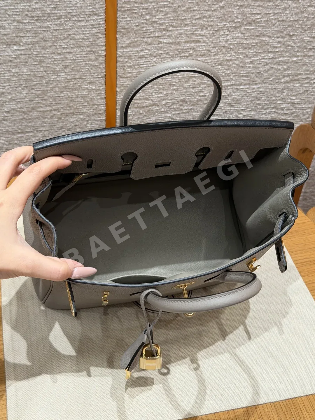 에르메스 버킨 25 카프스킨 가방 상세 이미지 6
