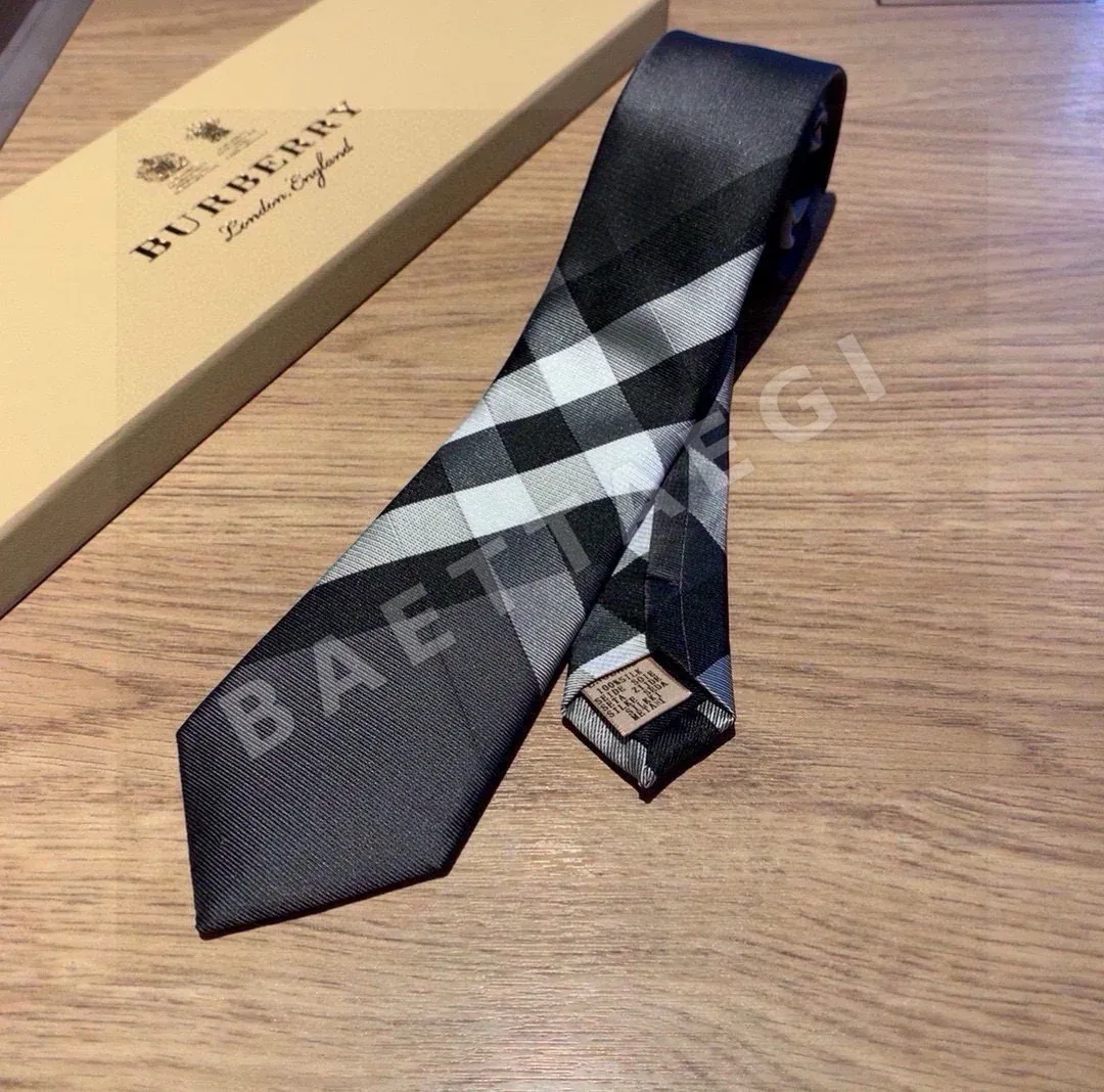 버버리 빈티지 체크 실크 넥타이 상세 이미지 3
