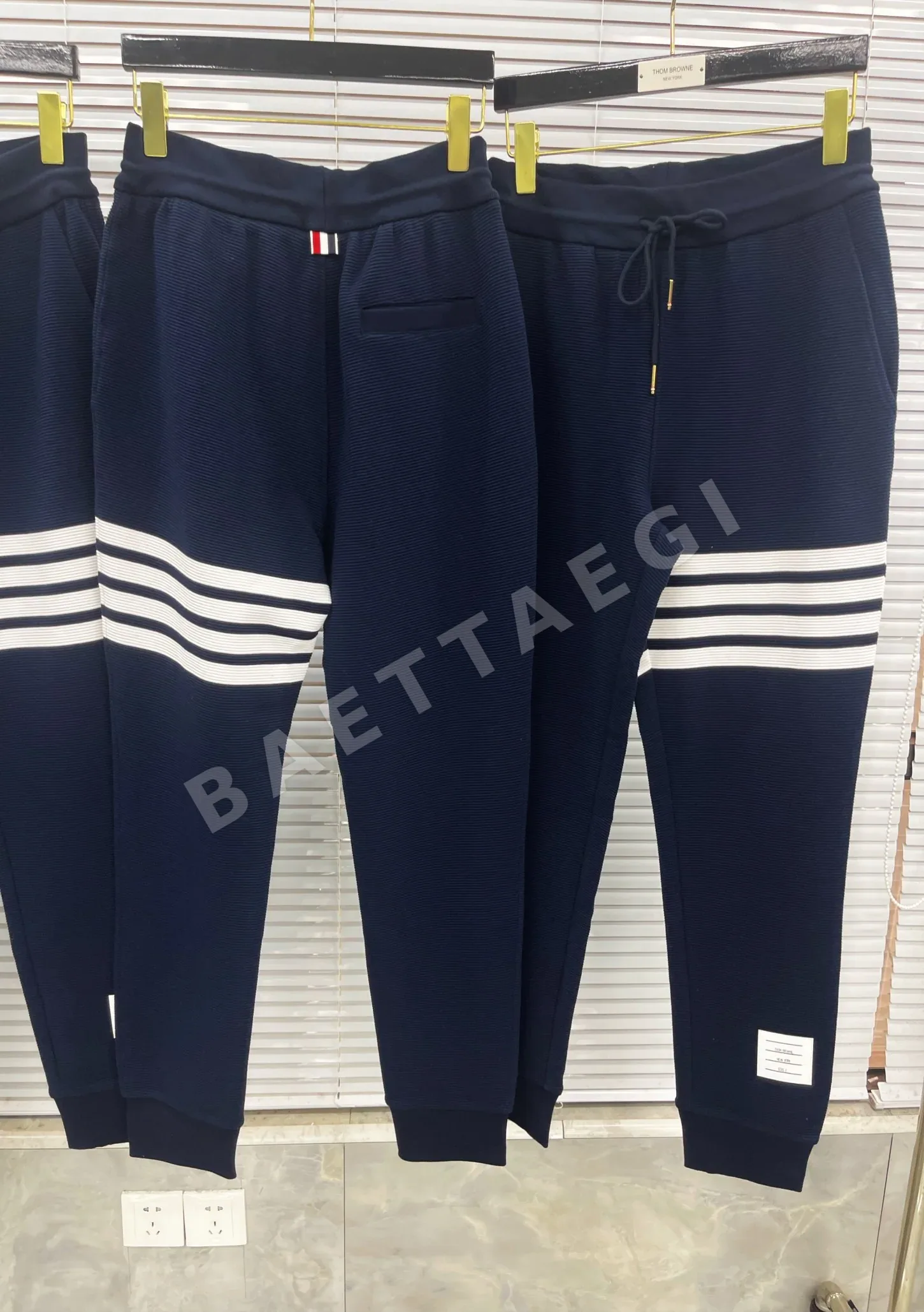 톰브라운 남성 바지 142844 Thom Browne Pants 상세 이미지 3