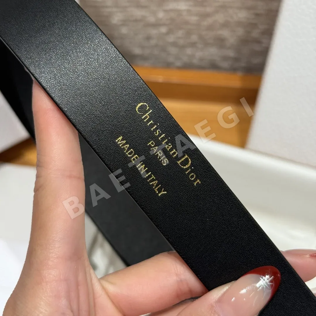디올 골드 CD 버클 소가죽 벨트 상세 이미지 9